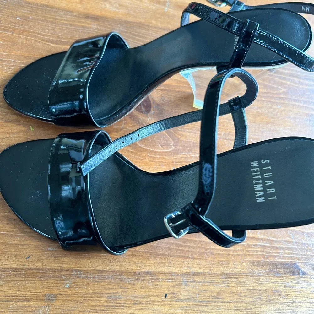 Fantastic Stuart Weitzman show with clear heel - Picture 4 of 8